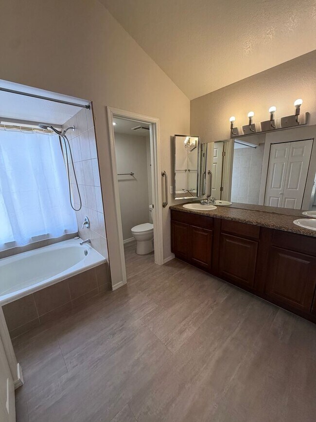 Building Photo - Spacious 3 Bed Tempe Home for Rent!