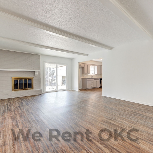 Building Photo - 1332 SW 77th Pl