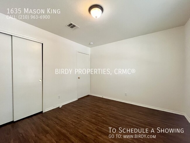 Building Photo - 1635 Mason King