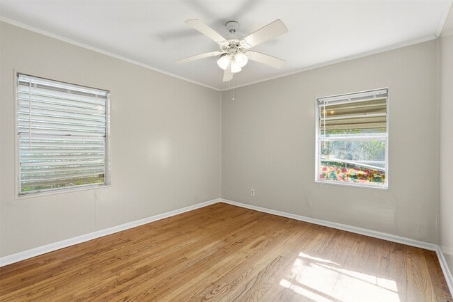 Building Photo - 1759 S Park