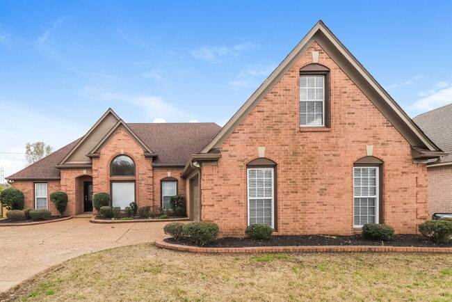 Building Photo - 9339 Chimneyrock Blvd.