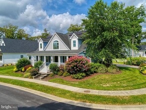 Building Photo - 36628 Dew Way