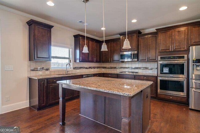 Building Photo - 4215 Miramount Overlook