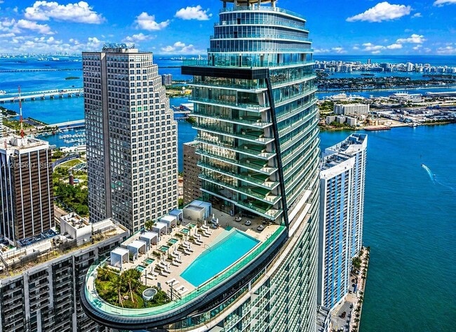 Building Photo - 300 Biscayne Blvd Way