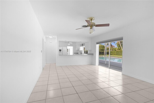Building Photo - 13790 SW 80th Ave