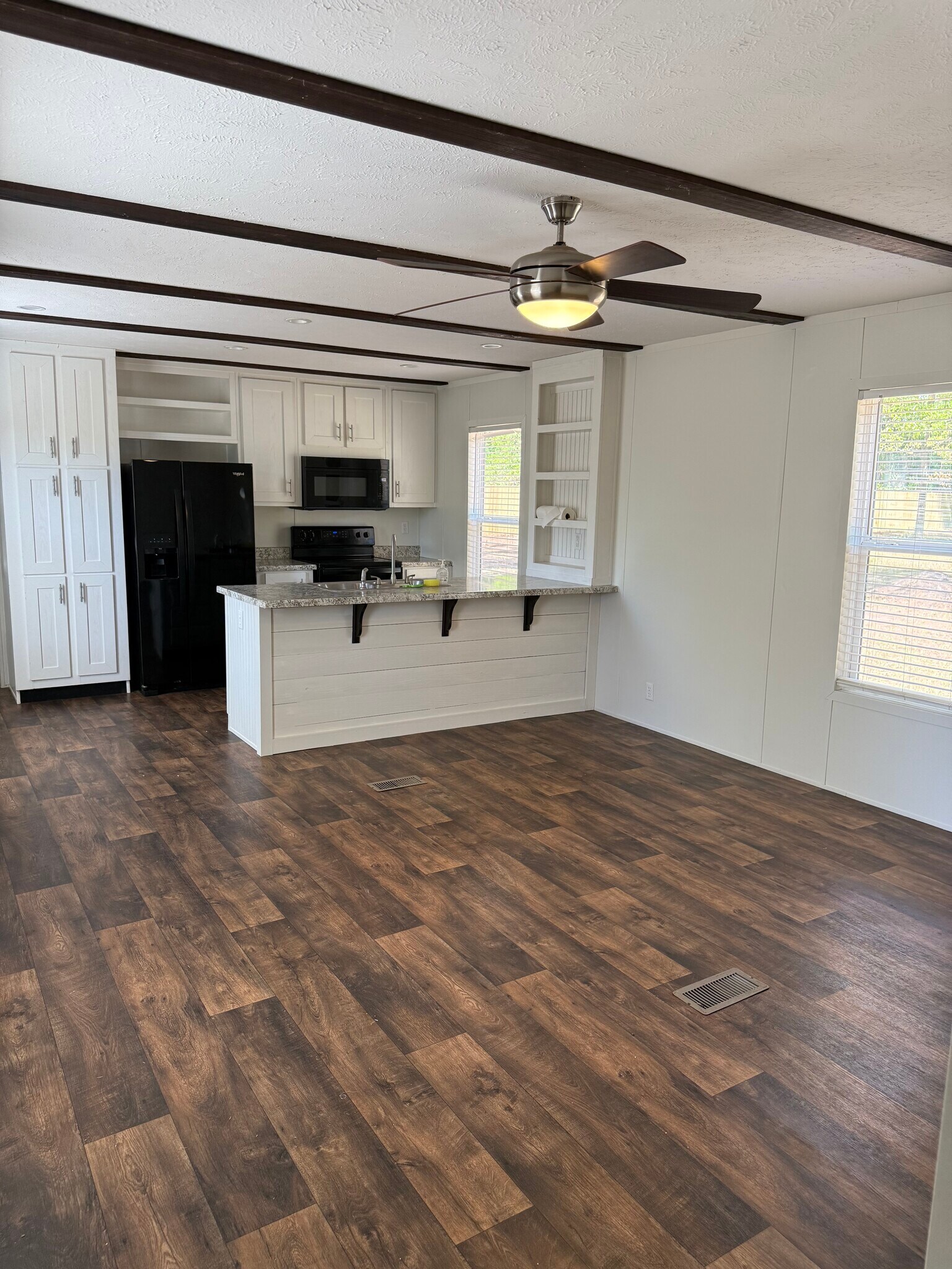 Building Photo - 12270 Venus Dr S
