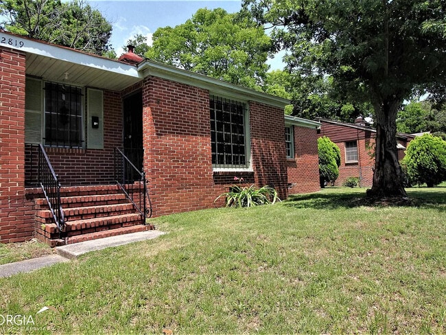 Primary Photo - 2819 Schaul St