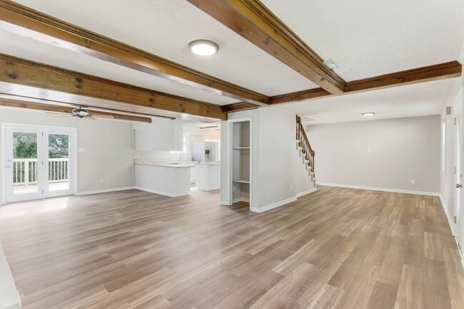 Building Photo - 10118 Lonesome Pine Dr