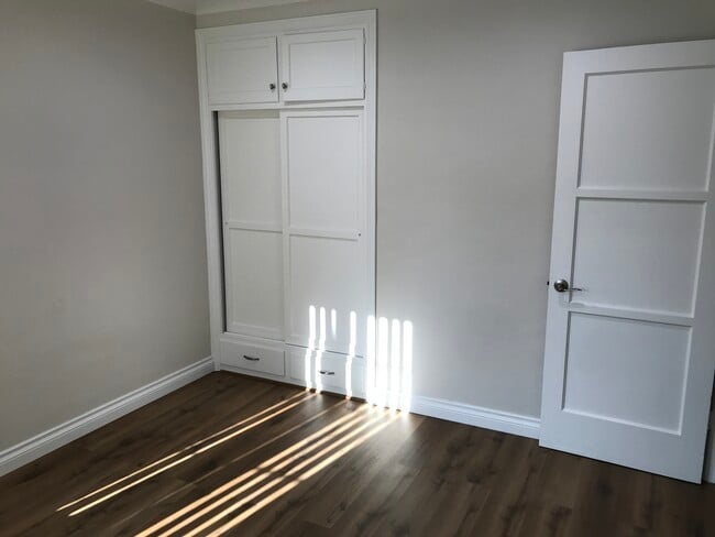 Building Photo - 2527 El Paseo