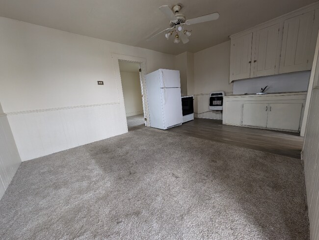 Building Photo - 634 Susquehanna Ave