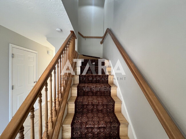 Building Photo - 254 Bliss Ct