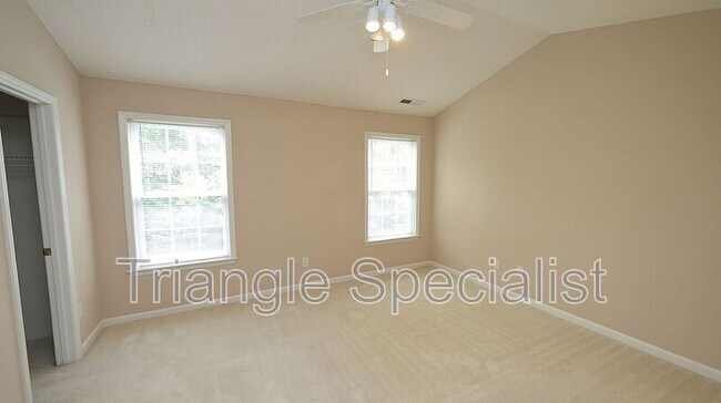 Building Photo - 5305 Pitch Pine Ct