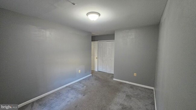 Building Photo - 6565 Ronald Rd