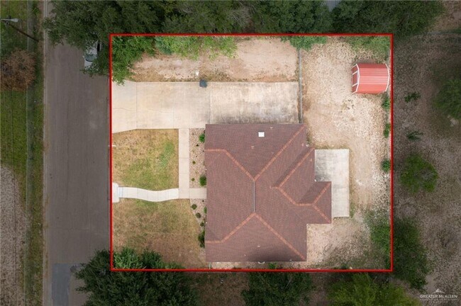 Building Photo - 15 Sunset Ln