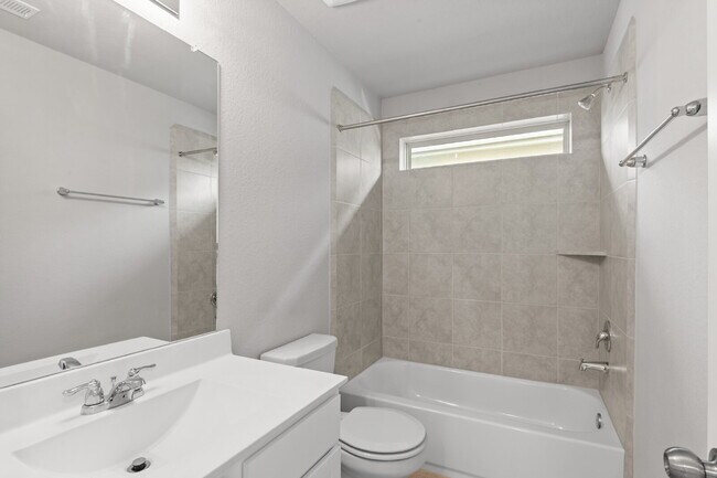 Building Photo - 29650 Kynndal Shore Dr