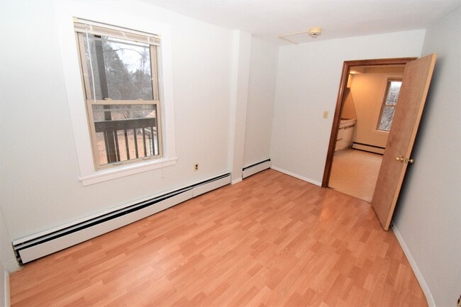 Building Photo - 28 Drive Way