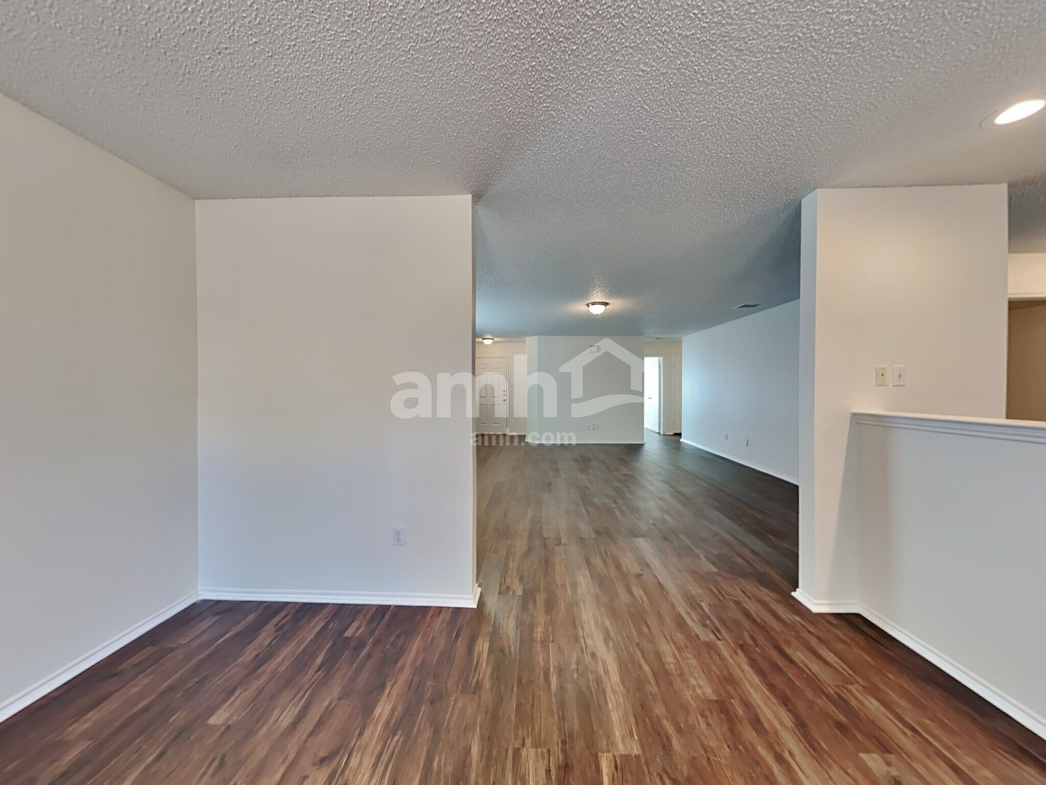 Building Photo - 10136 High Eagle Trail