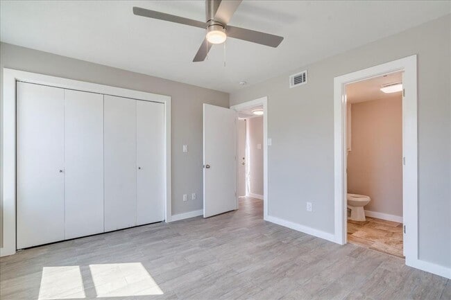 Building Photo - 3 Cypress Fairway Village