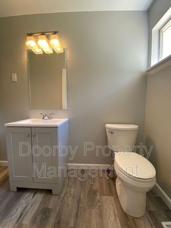 Building Photo - 304 McDonald Dr