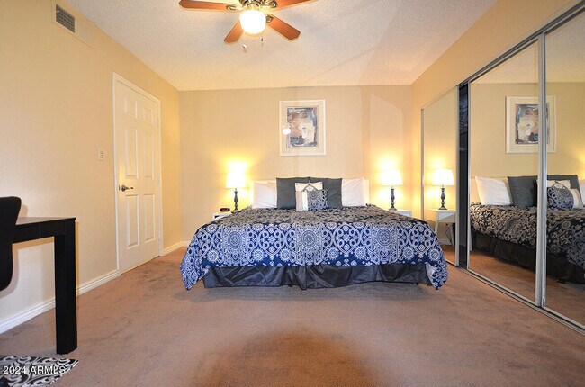 Building Photo - 9550 N 94th Pl