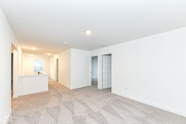 Building Photo - 16913 Sherwin Ct