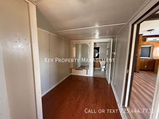 Building Photo - Pioche 2 Bedroom Home