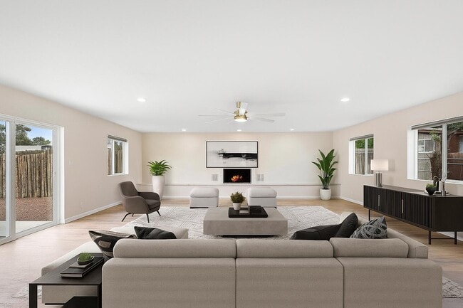 Building Photo - 3329 Siringo Rd