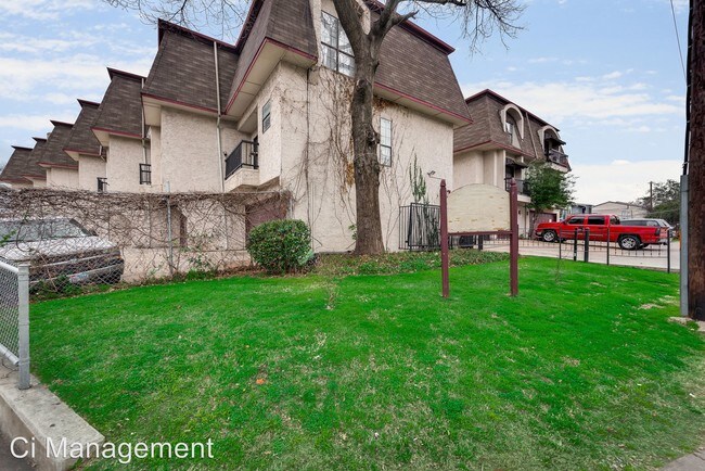 Building Photo - 6526 Ridgecrest Rd