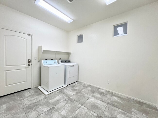 Building Photo - Coming Soon!!~ MODERN 4BD/3BA HOME IN GATED EL DORADO COMMUNITY! 2 AC UNITS! 3-CAR GR!
