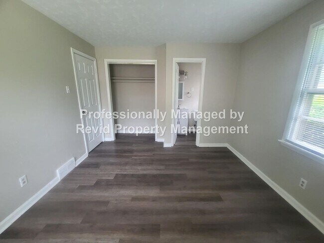 Building Photo - Beautiful 3 Bedroom Home!