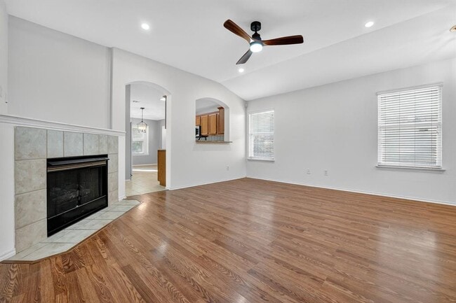 Building Photo - 1502 McDowell Bend