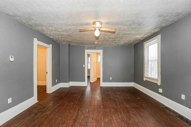 Building Photo - 6010 Wakefield Ave