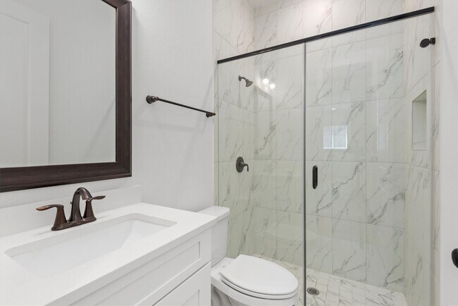 Building Photo - 15240 Hemingway Heights Dr