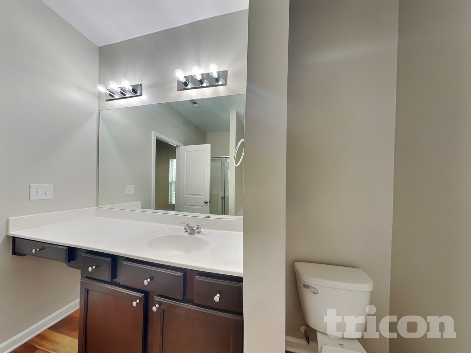 Building Photo - 731 Independence Ave