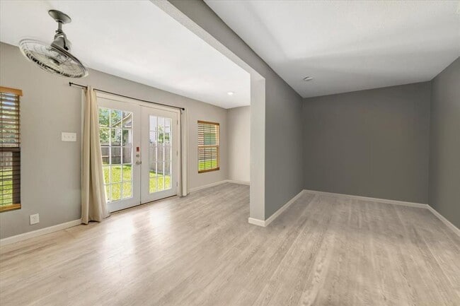 Building Photo - 5346 Apple Blossom Ln