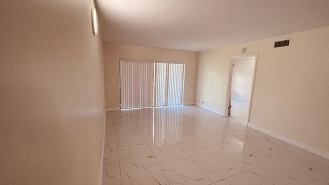 Building Photo - 4875 Lake Arjaro Dr