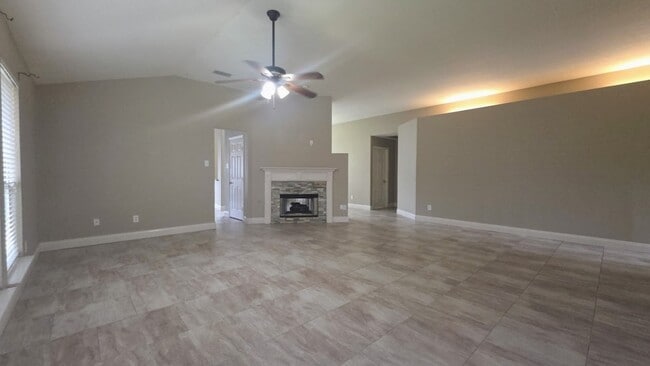 Building Photo - 20838 Kings Clover Ct