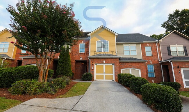 Primary Photo - 67 Trailside Cir