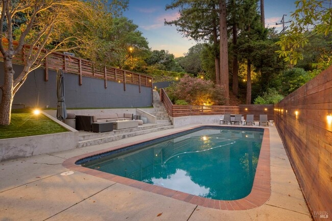 Building Photo - 48 Junipero Serra Ave