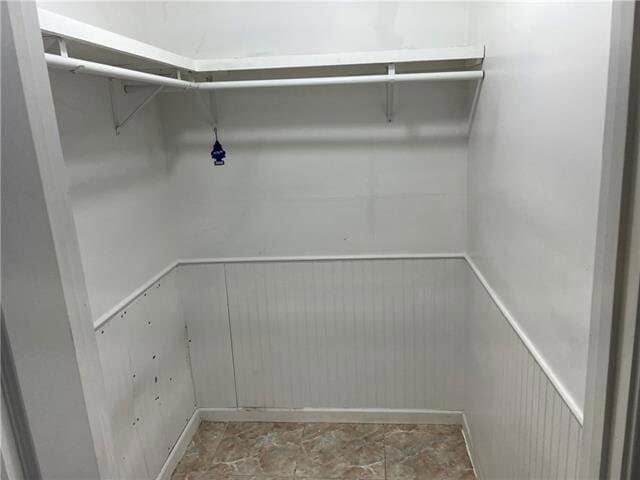 Building Photo - 2716 Riverland Dr