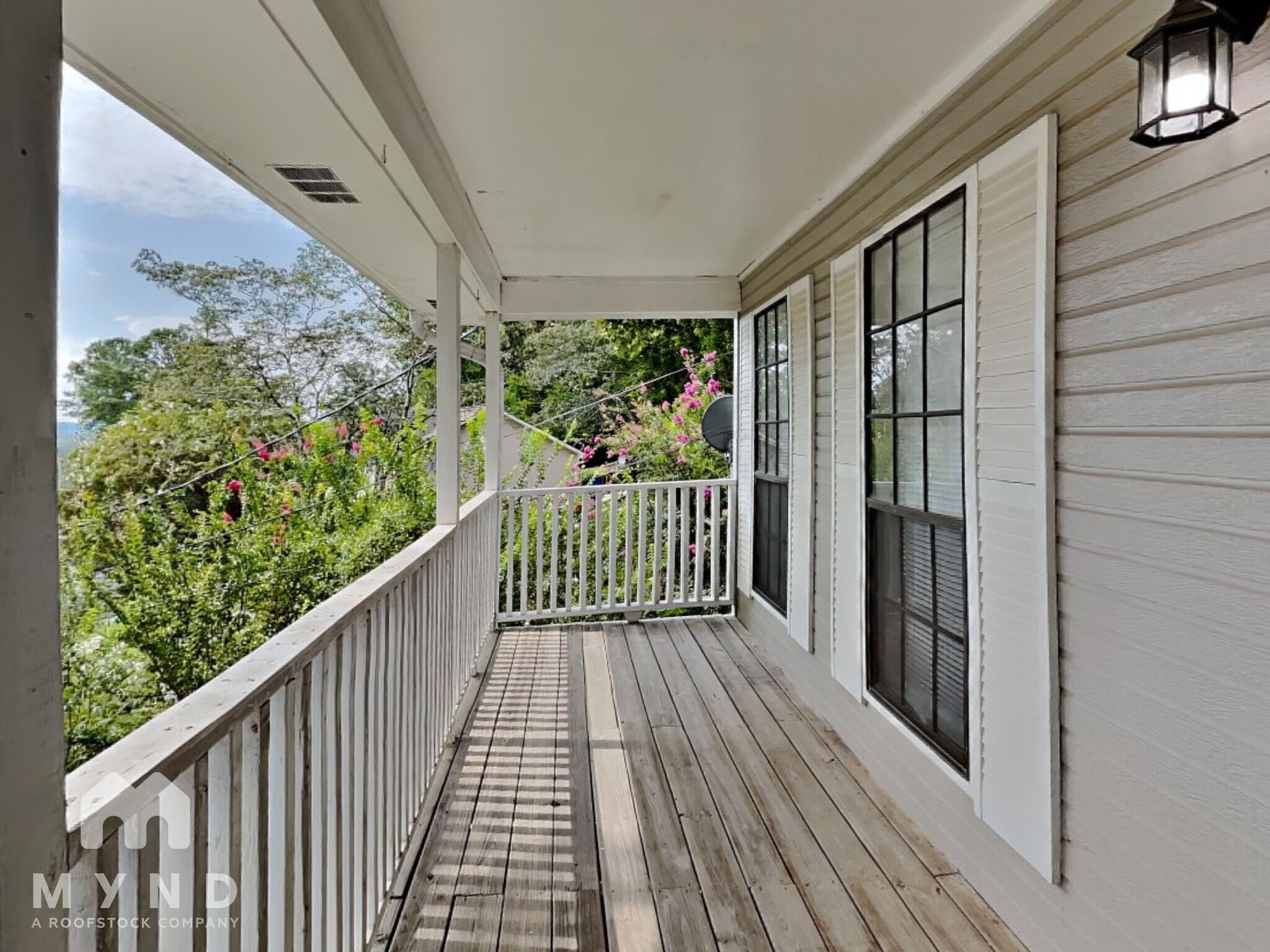 Building Photo - 629 Bennett Dr