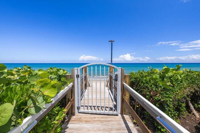 Building Photo - 3200 S Ocean Blvd