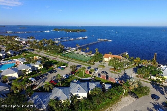 Building Photo - 8886 98th Ct