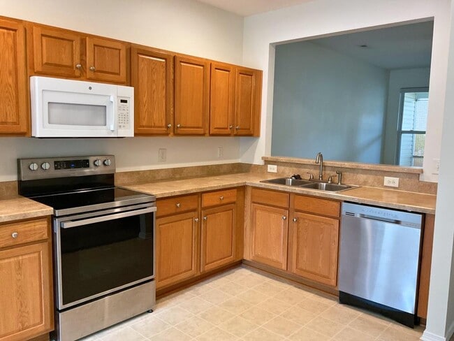 Building Photo - 147 Olde Towne Way