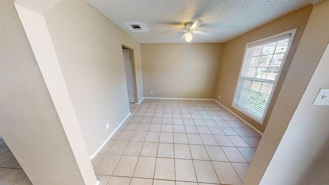 Building Photo - 10504 Wendts Way