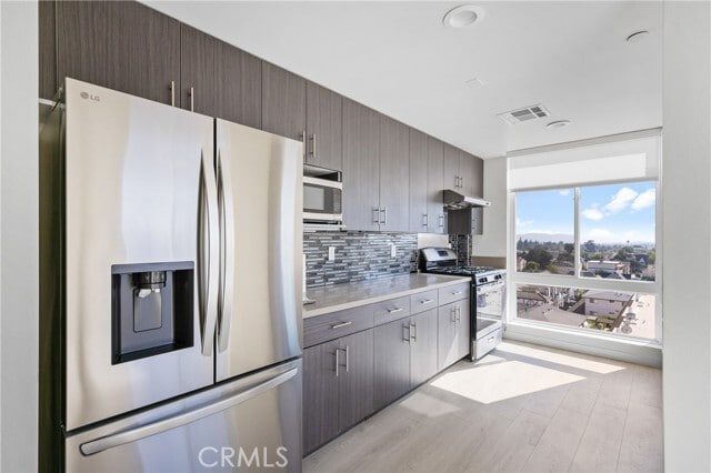 Primary Photo - 168 S Monterey St