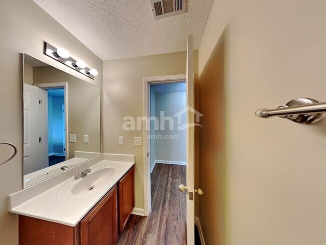 Building Photo - 3524 Boxelder Wy