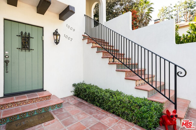 Building Photo - 1009 Carol Dr