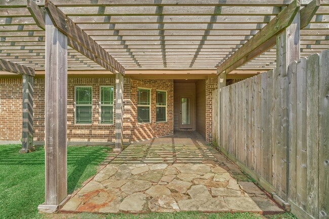 Building Photo - 201 Bessie Price Owen Dr