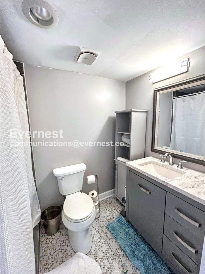 Building Photo - 500 Pacific Ave